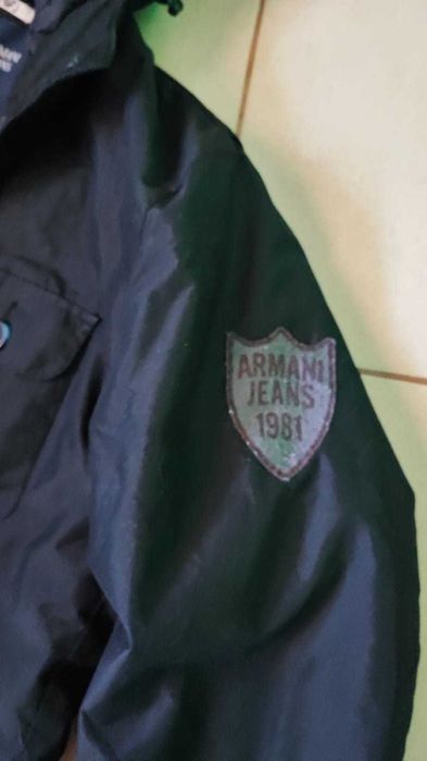 Kurtka zimowa z kapturem ARMANI JEANS