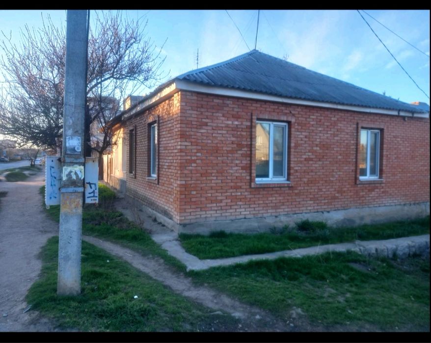 Продам півбудинку, вул.Габдрахманова!