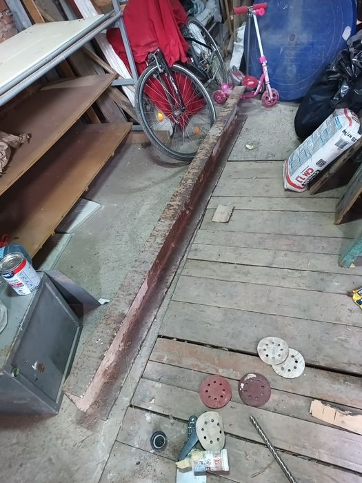 Продам швелер 24