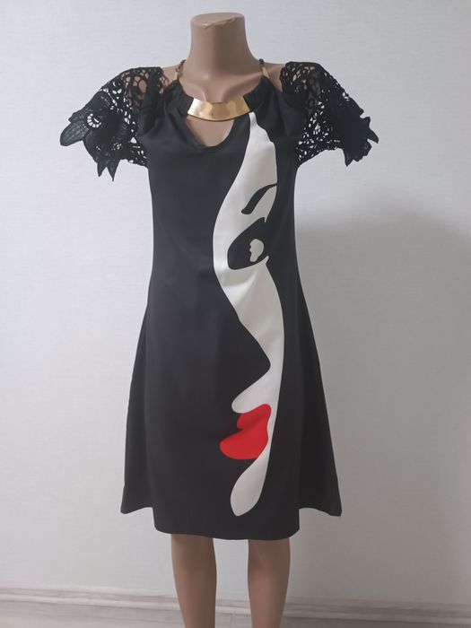 Продам сукню вечірню