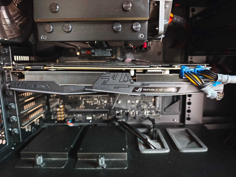 PC Gaming Desktop506176719490928641