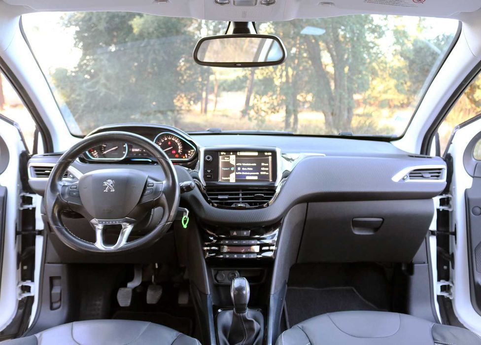 Peugeot 2008 1.6 e-Hdi **Irrepreensível **