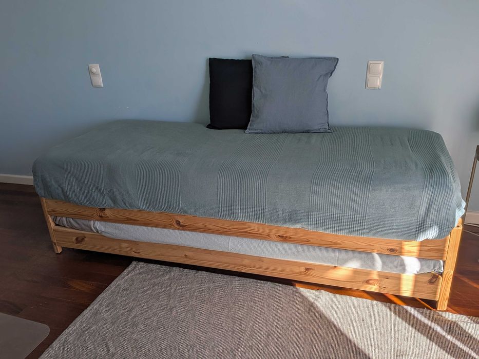 Cama emiplhável, pinho, 80x200cm