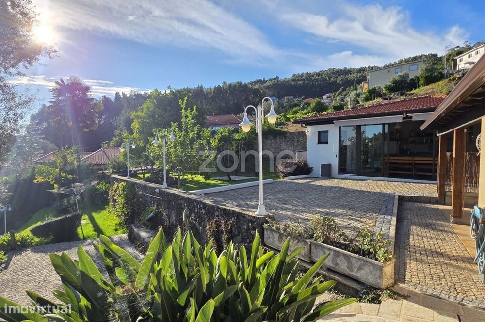 Moradia T3 com Piscina em Nevogilde, Vila Verde