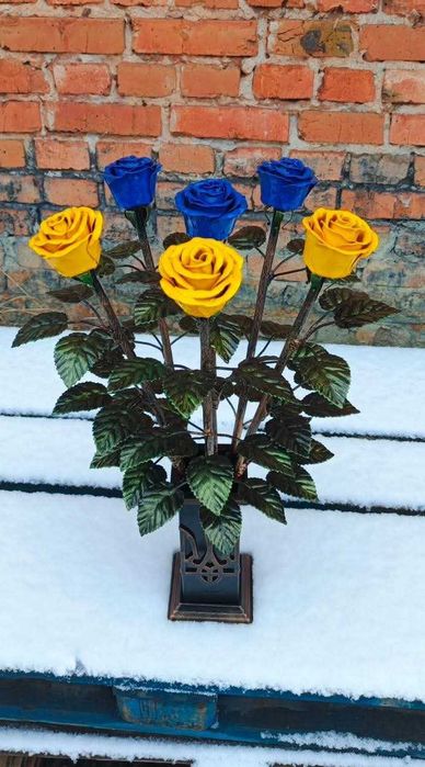 Продам рози ковані