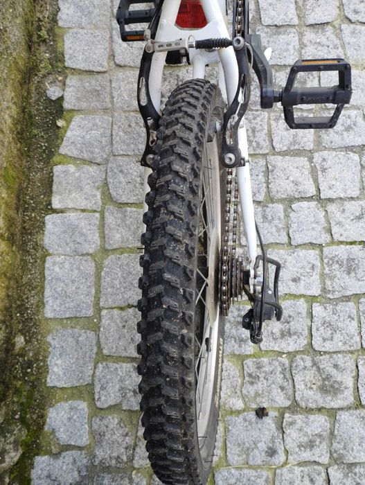 BICICLETA BTT ROCKRIDER ST 120 20 POLEGADAS  CRIANÇA