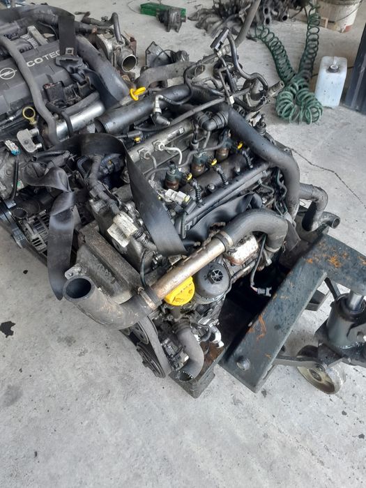 Двигун Мотор Z13DTJ Opel Zafira Astra Vektra Combo Meriva
