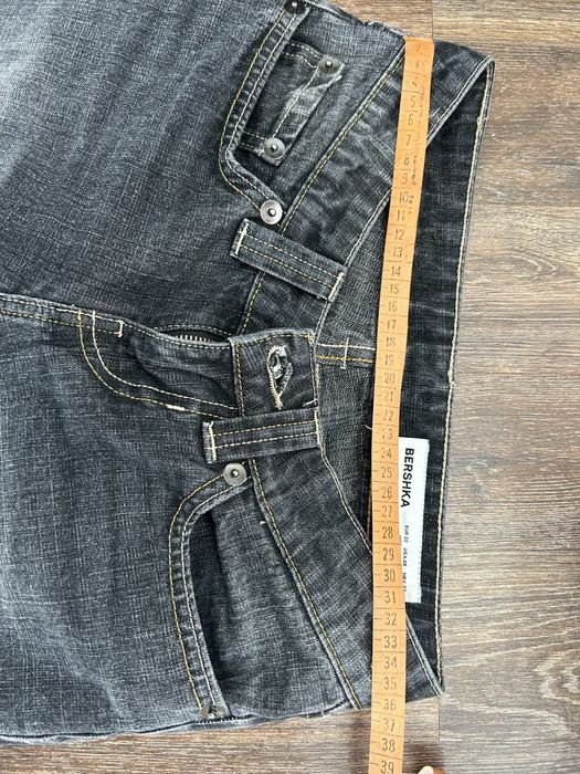 Джинси bershka буткат