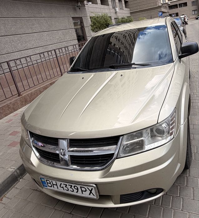 Продам Dodge Journey 2010