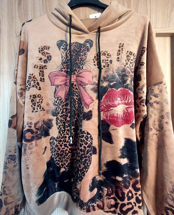 Dres damski welurowy nowy M-L