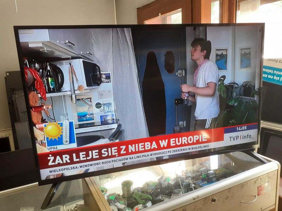 telewizor 50" philips 50pfs4012/12 full hd dvb-t2 rozdzielczość 1920 x 1080 Digital Crystal Clear na telewizor udzielamy 1 mc rękojmi