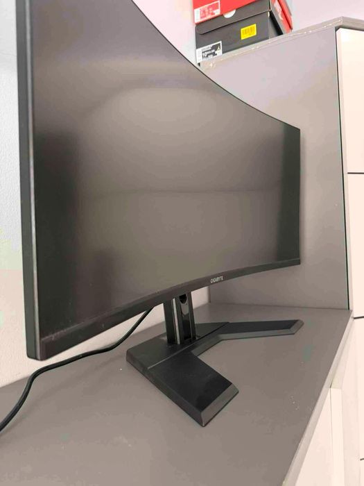 Monitor gigabyte  34 cale