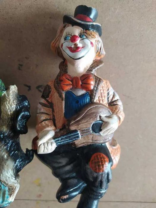 Palhaços em Cerâmica