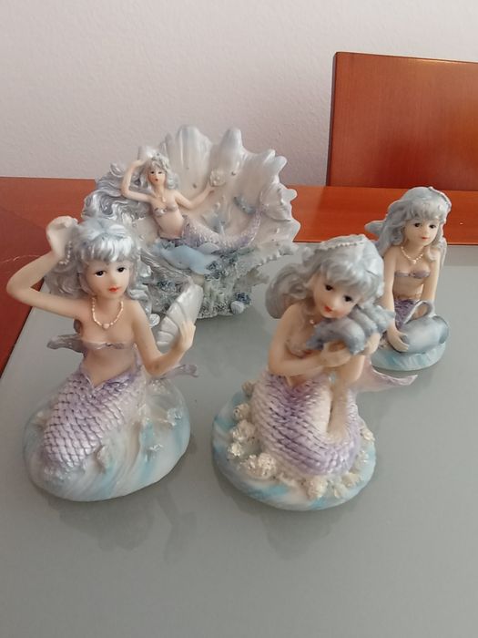 4 estatueta de sereias	novas