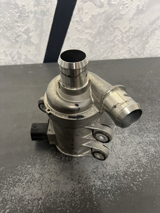 Помпа водяна Ford Kuga MK3 / Escape MK4 hybrid, plug-In LX6E-8501-AA