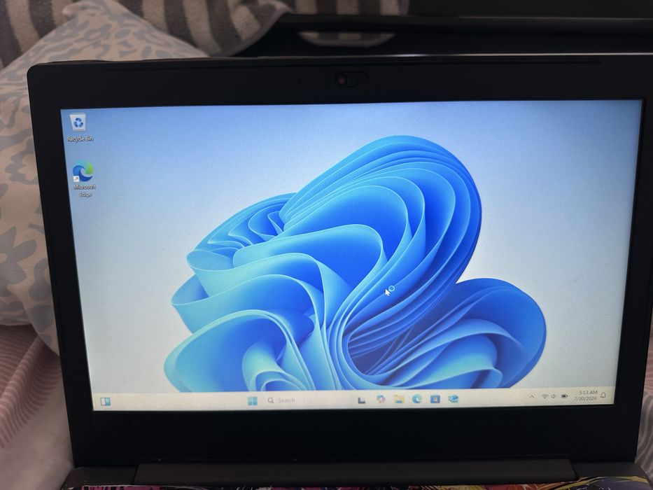 Lenovo V330-14IKB 14" Laptop - Intel Core i5-8250U - 8GB RAM - Windows 11 Pro