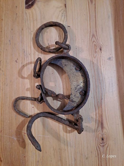 Balança muito antiga