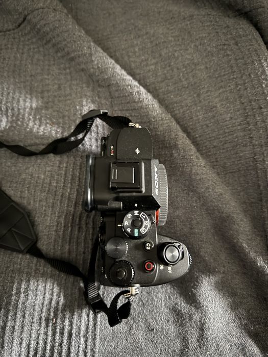 Sony a7R V + 2 Cartoes Cf express