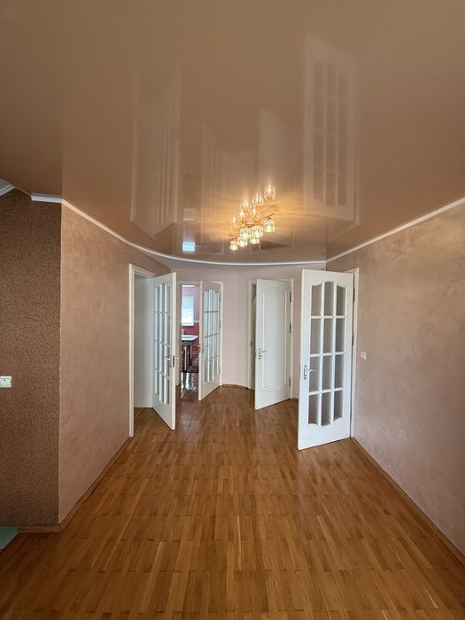 Продається просторий будинок