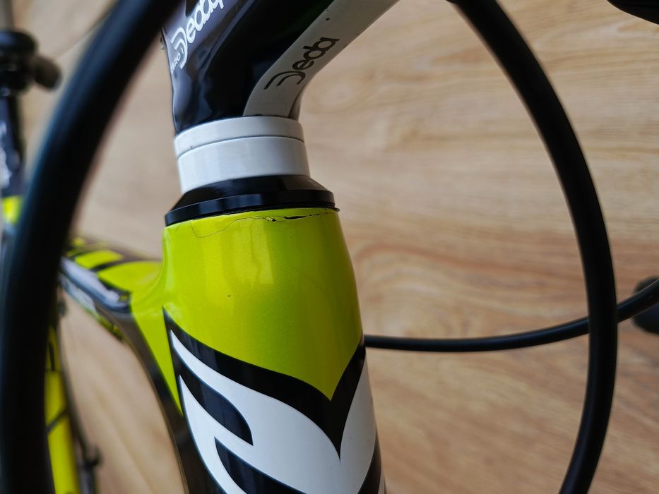 Rower szosowy Sensa Lombardia full carbon Shimano 105 koła Campagnolo