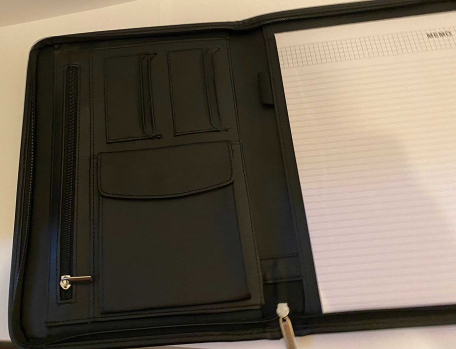 Pasta Porta-Documentos com Fecho