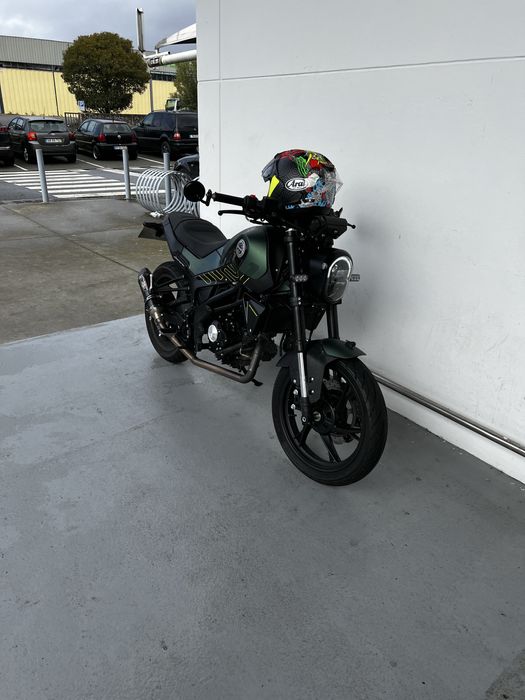 Benelli Leoncino 125