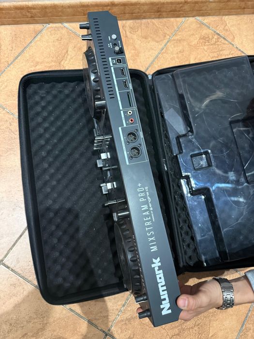 Numark mixtream pro plus decksaver i pokrowiec