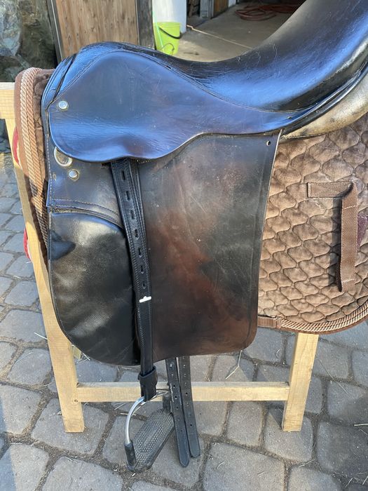 Sprzedam siodło ujeżdżeniowe