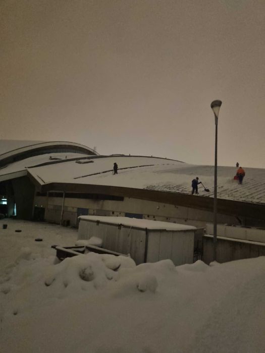 Odśnieżanie Dachów  24h