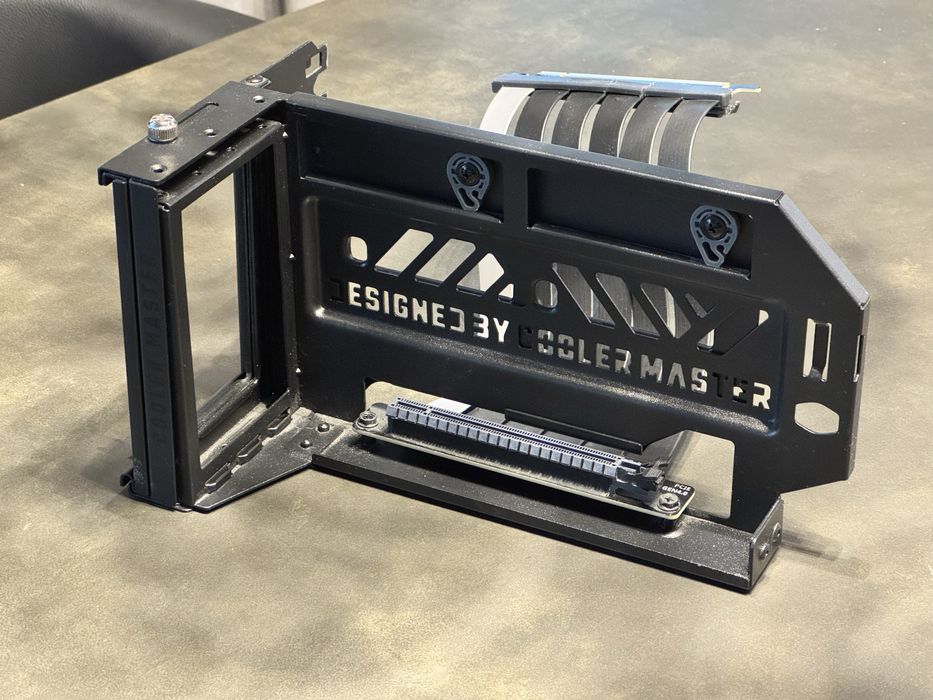 ~~ Cooler Master Vertical Card Holder V3 Riser z taśmą GPU - PCIE 4.0 ~~