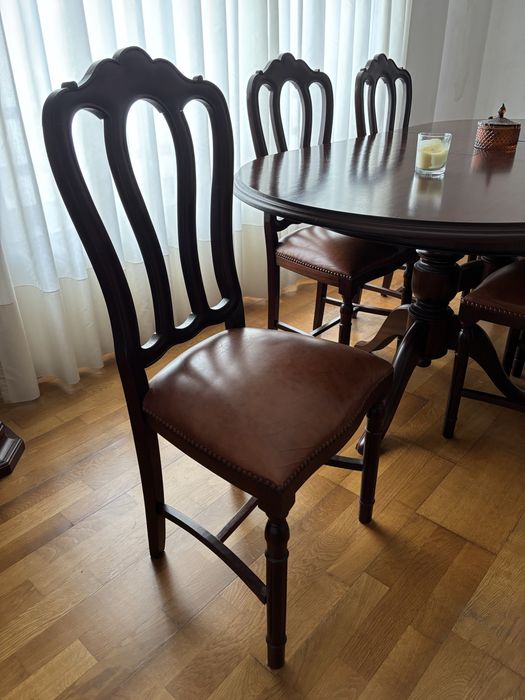 Mesa de jantar extensível em madeira + 6 cadeiras – conjunto clássico elegante