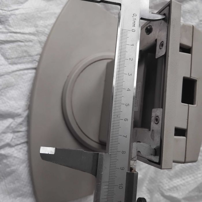 Ніжка монітора..