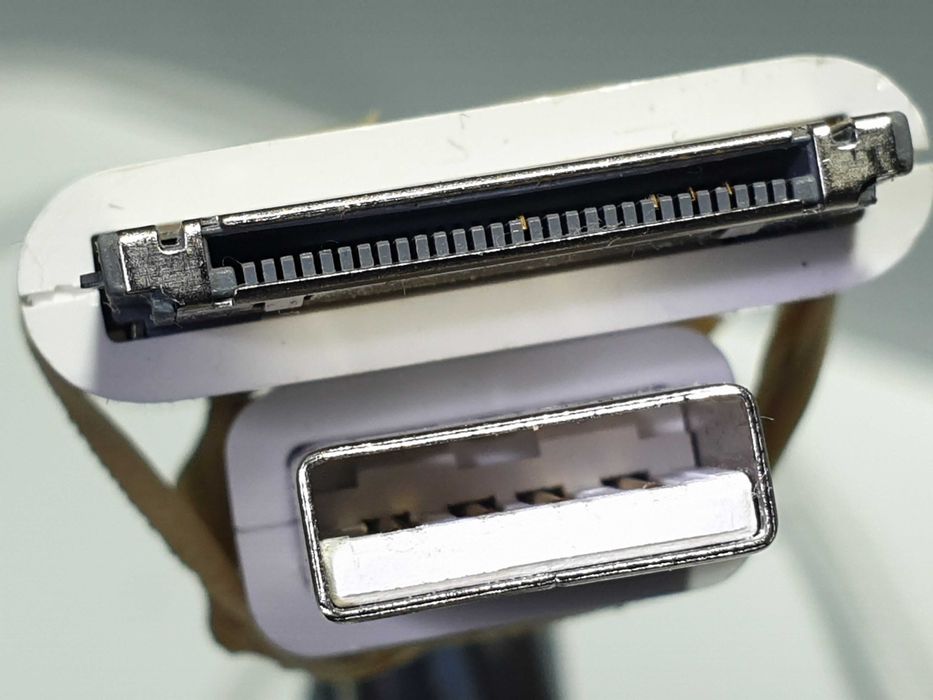 M9569G/A Apple iPod Dock 30-pin  to USB