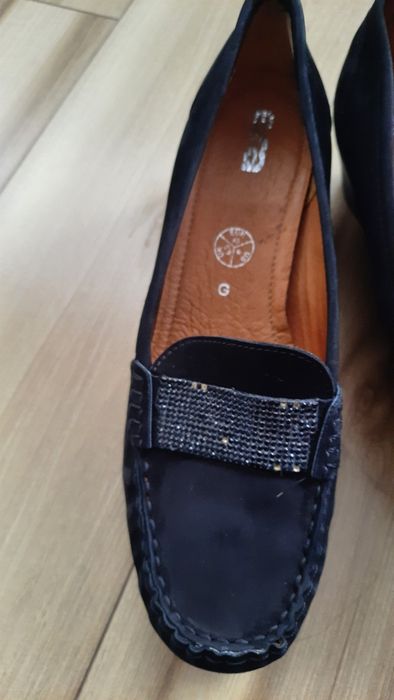 Czarne skórzane baleriny ARA# buty wsuwane r. 40