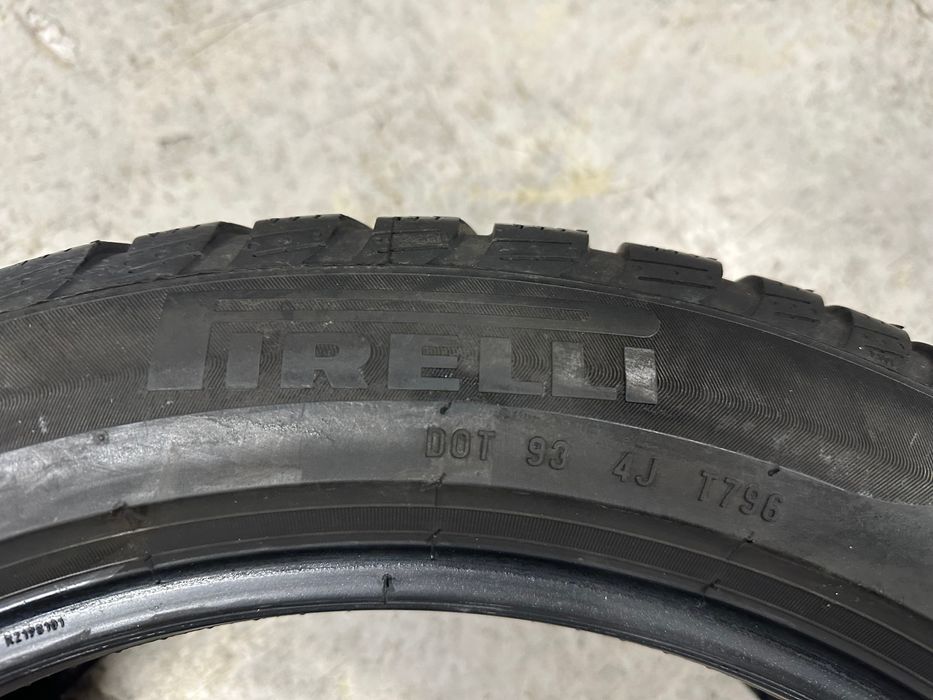 Opony Pirelli Sottozero 3 -  245/45/18 RSC