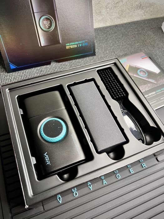 Електробритва (Шейвер)VGR V-378, IPX6, до 100 хв бездротової роботи.