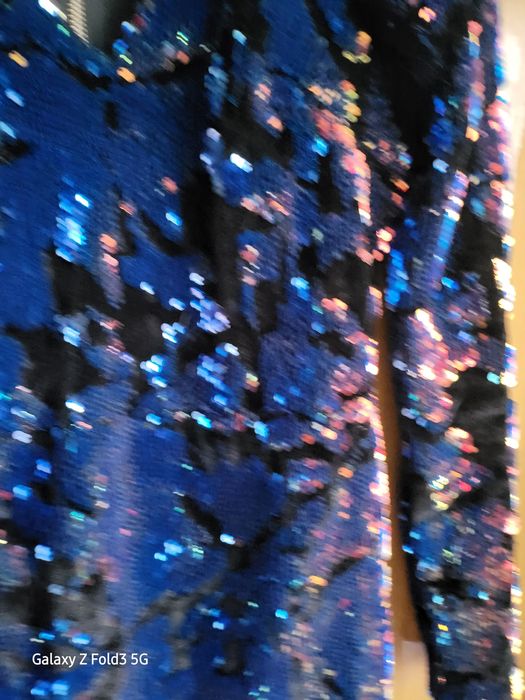 Продам новое платье