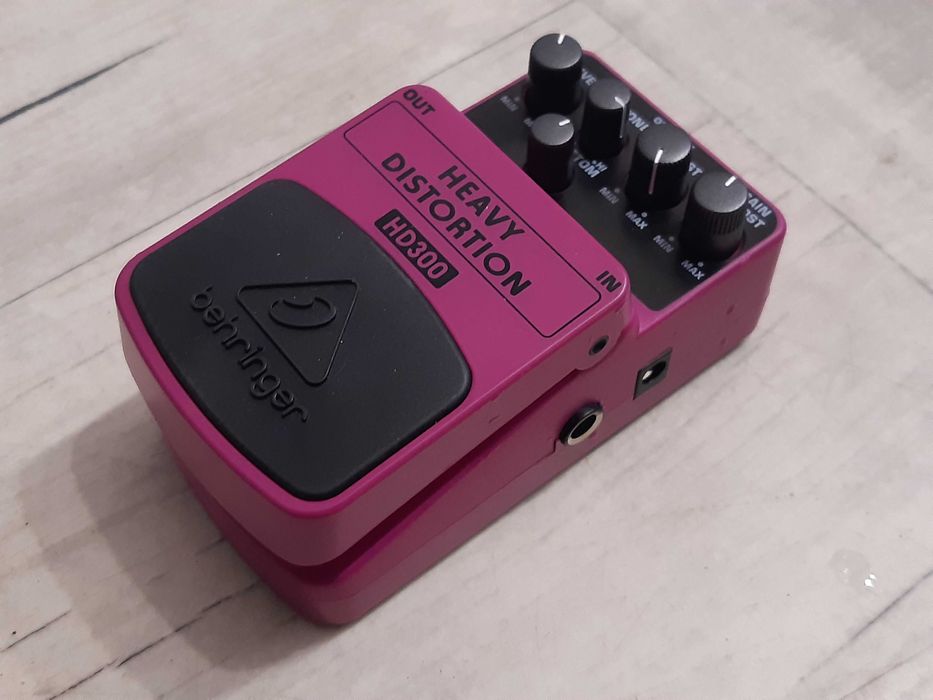 Efekt Gitarowy Behringer Heavy Distortion - wysyłka lub dodam Gratis