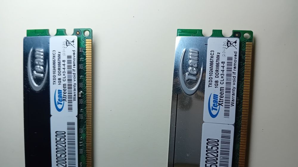 Memórias RAM 1Gb DDR2