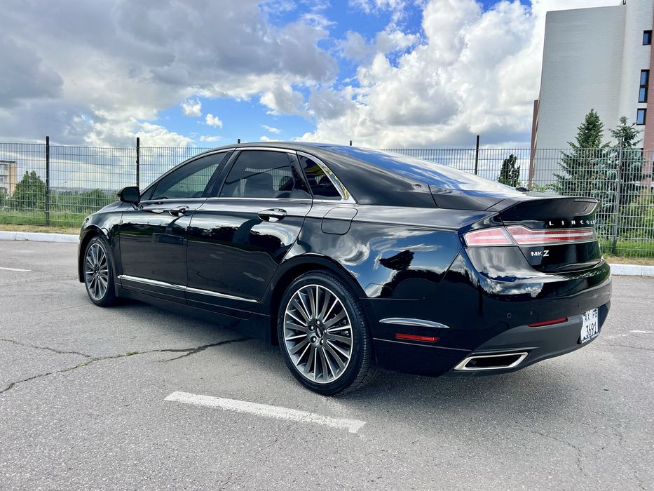 Продам Lincoln MKZ 2.0 EcoBoost AWD