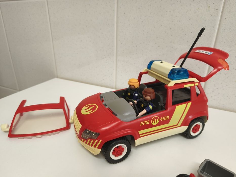 PLAYMOBIL 5364-  Carro Bombeiros + 2 FIGURAS + ACESSÓRIOS