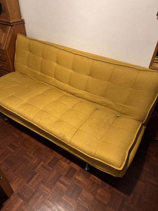 Sofa amarelo como novo