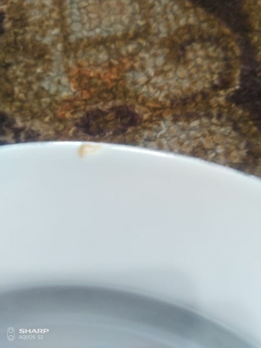 Продам фарфор столовый.