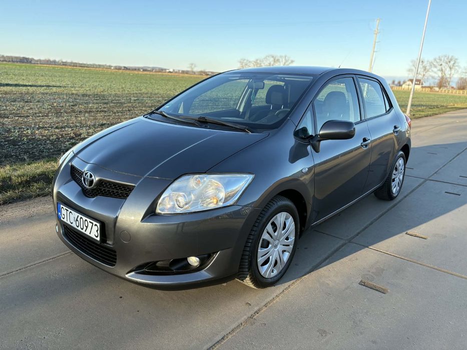 Toyota Auris  1.4  49 tys km bezwypadek