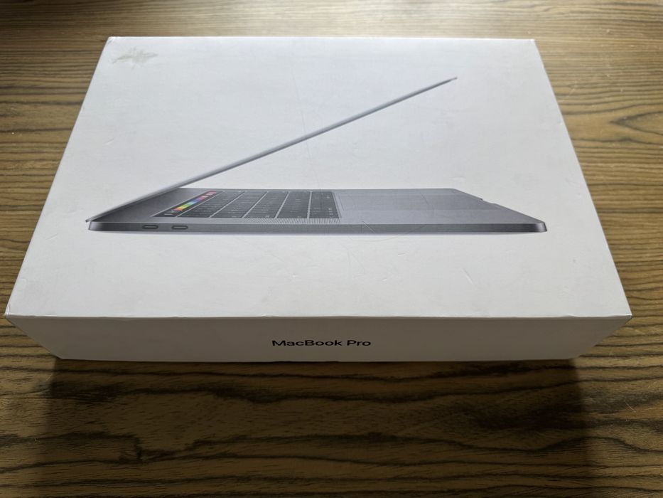 MacBook Pro 15” A1990