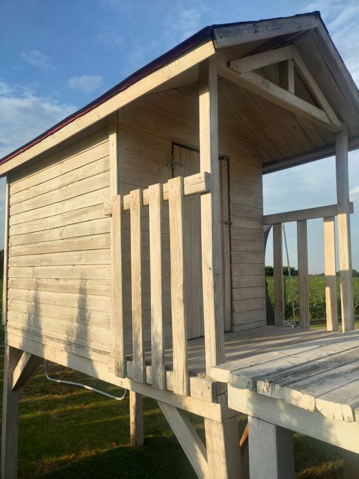 Domek drewniany dla dzieci