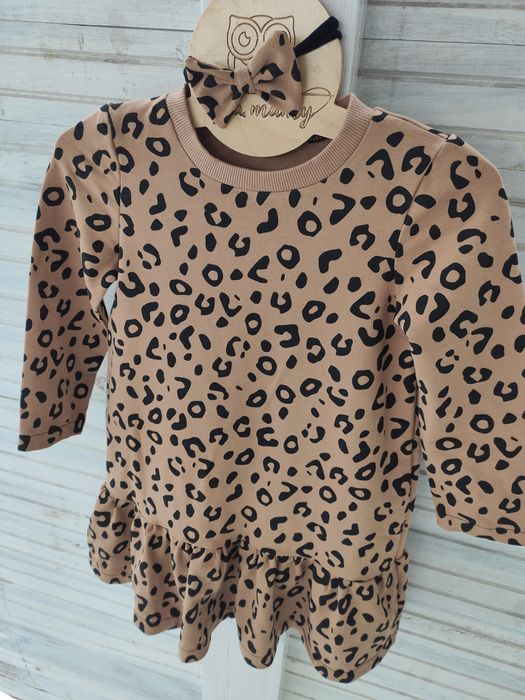 Sukienka z opaska w cetki. Rozm 116