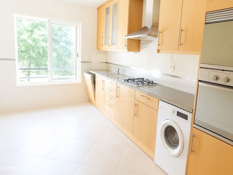 Apartamento T2 Para Venda - Loulé - Faro