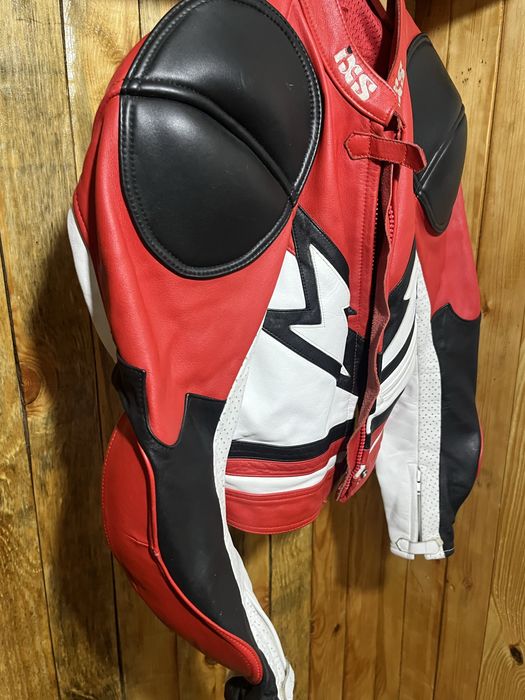 Шкіряна жіноча  мотокуртка IXS