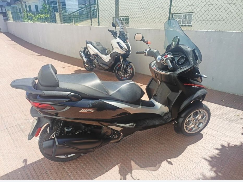 Piaggio MP3 400 Hpe 2022